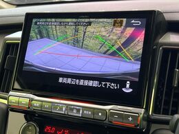 【バックカメラ】駐車時に後方がリアルタイム映像で確認できます。大型商業施設や立体駐車場での駐車時や、夜間のバック時に大活躍！運転スキルに関わらず、今や必須となった装備のひとつです！