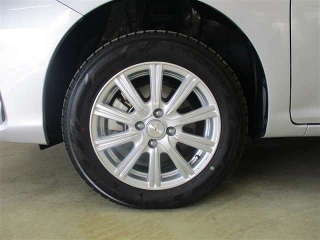 175/65R15　スタッドレスタイヤ＋社外アルミホイール。・・・各メーカー新品タイヤ（夏・冬用）のご購入の注文も承ります。