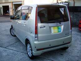 全車画像がシステム上、荒いです。是非一度、現車を見て下さい♪リヤビューも良い感じです☆　なんと！当店は「軽四に限り、県外登録無料」！！！しかも、カードでの支払いも可能です☆この差は、かなり大きいです♪