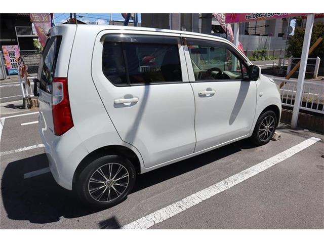 このお車はユーザー買取車で過去の修復履歴が不明です。現状渡しですので現車を確認・試乗のうえご購入下さい。詳細についてはお電話下さいね♪