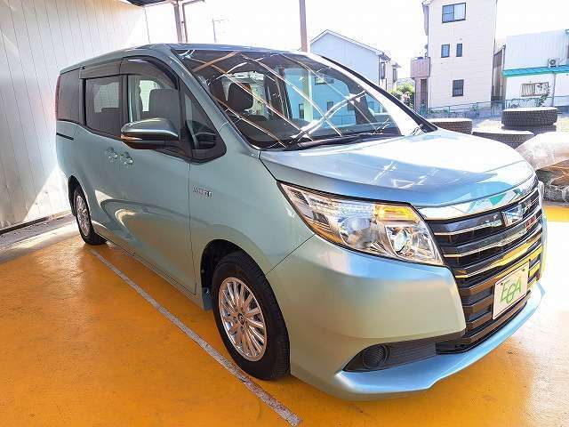 ご希望のお客様には、納車時までに細かなキズやヘコミなどを当社工場にて修復後お渡しする事も可能ですので、お気軽にスタッフまでご相談ください！