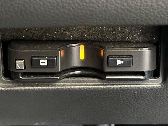 【ETC】高速道路の料金所をストレスなく通過！話題のスポットやサービスエリアに多い「スマートIC」利用時は必須のアイテムです。当店でセットアップを実施、ご納車当日からすぐにご利用いただけます！