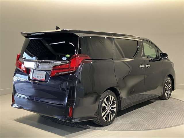 ボディーのリフレッシュ施工致します より長くあなたのお車の輝を保つためにいかがですか 施工後は水洗いでいいんです