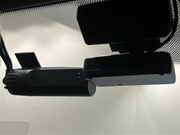 LIBERALAの全国在庫約2,400台※！その中から厳選したお車をご提案！お近くの店舗でのご納車可能！その品揃えと品質に驚くこと間違い無し！※2023年10月現在。売約済みの可能性もございます。