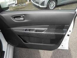 お客様専用駐車場有ミドリのスペースにどうぞ。