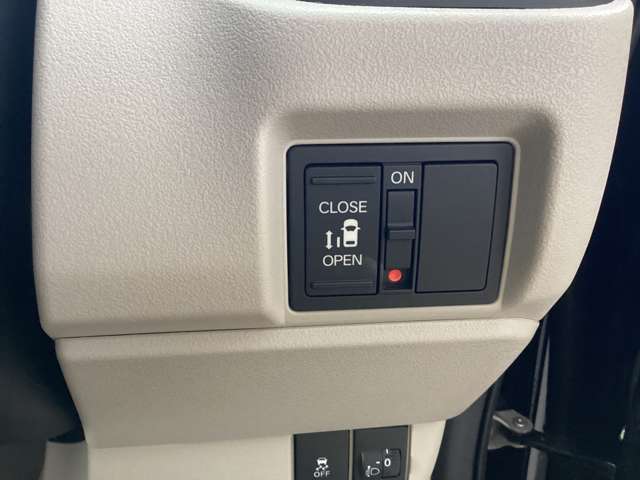 片側電動パワースライドになります！