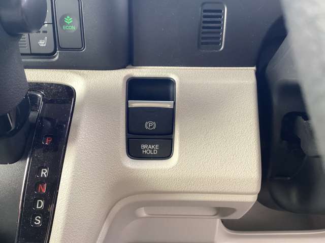 電子サイドパーキングブレーキ、ブレーキホールド操作部になります！