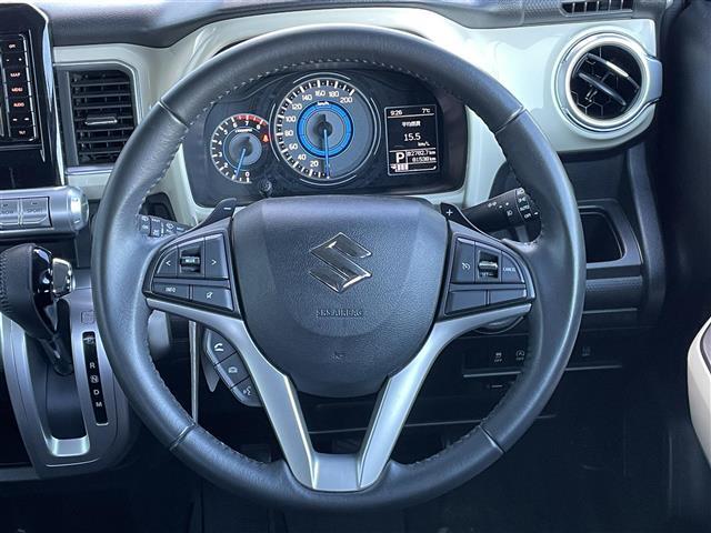 軽い力で扱いやすいハンドルです。目立つ傷やスレなどなく綺麗な状態です！除菌プランいれていただくとさらに快適に！清潔なお車はお子様にも安心ですね！