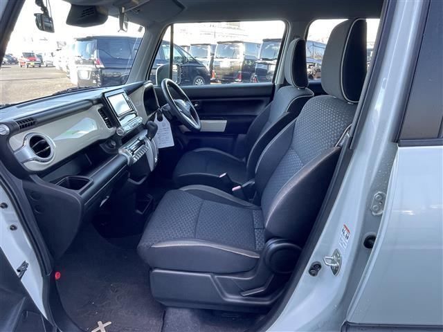 きれいな助手席なので家族や友だちに乗ってもらっても安心です！