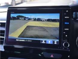 ◆バックカメラ◆リバースにするだけで映ります、後方の安全確認や、狭い駐車場での車庫入れ、雨の日や夜間など視界の悪い時に便利です！安全にバックする為には欠かせない装備です。
