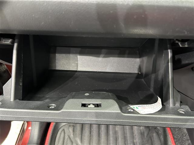 車両販売と整備・保証・クリーニングなどのサービスを自由にお選び頂けます。  サービスは必要な分だけお選び下さい。