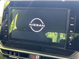 【純正9型ナビ】人気の純正ナビを装備。オーディオ機能も充実しており、Bluetooth接続すればお持ちのスマホやMP3プレイヤーの音楽を再生可能！毎日の運転がさらに楽しくなります！！