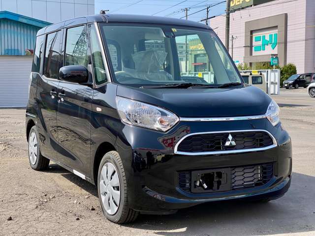 スズキ・ダイハツのサブディーラーとして全国販売優秀の実績！オールメーカーの軽未使用車・中古車はもちろんのこと、コンパクトカー・エコカーなどの普通車も豊富に在庫を取り揃えています！