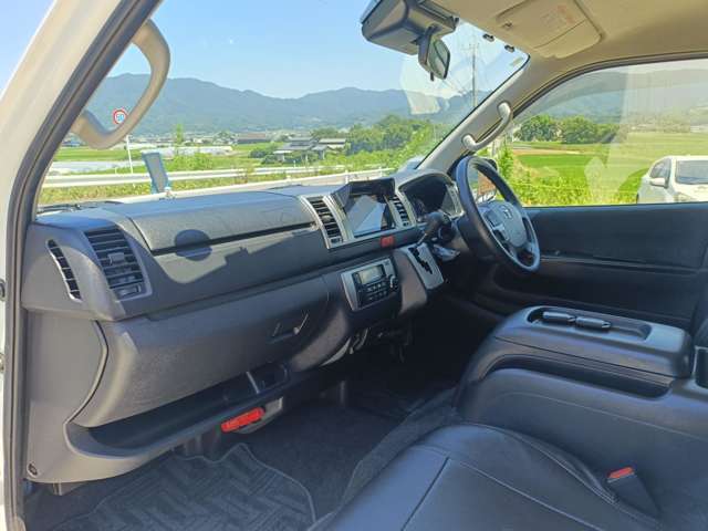 グッドプライスは自社整備工場完備♪積載車もあるので、いざというとき安心♪★福岡県糸島市井原2107-5★