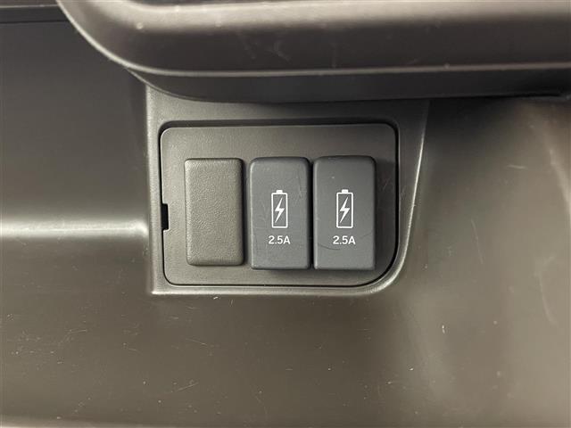 気になる車はすぐにお問い合わせください！画面右側の0066から始まる無料ダイヤルからお問い合わせ下さい！専門スタッフがお車のご質問にお答えいたします！