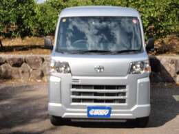 支払総額の中には、登録費・自賠責保険料・納車整備費、.重量税等すべてがが含まれています。ただし他県ナンバー等別途費用はお問い合わせください
