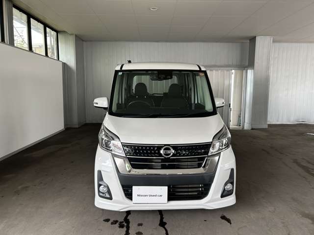 車両感覚もつかみやすいため、狭い道でも安心して運転できます。