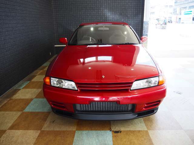 R32スカイライン　GT-R入庫致しました。修復歴なし。内外装共にコンディション良好です。