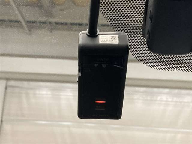 最近付けているユーザーも多いドライブレコーダー。万が一の事故などの証拠づくりに最適です！また、旅先の模様も録画できますので、旅の記憶としても使えます。