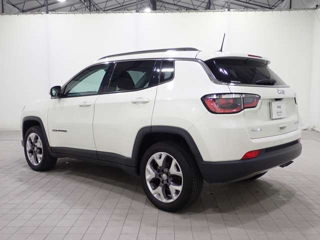 ご納車後も点検整備はお任せください。事前ご予約でJeepの代車もご用意できます。