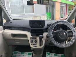 メーターやシフトレバー、スイッチ位置など運転席回りの配置はしっくりいきたいものですね！まずは座ってチェックしてみてください♪