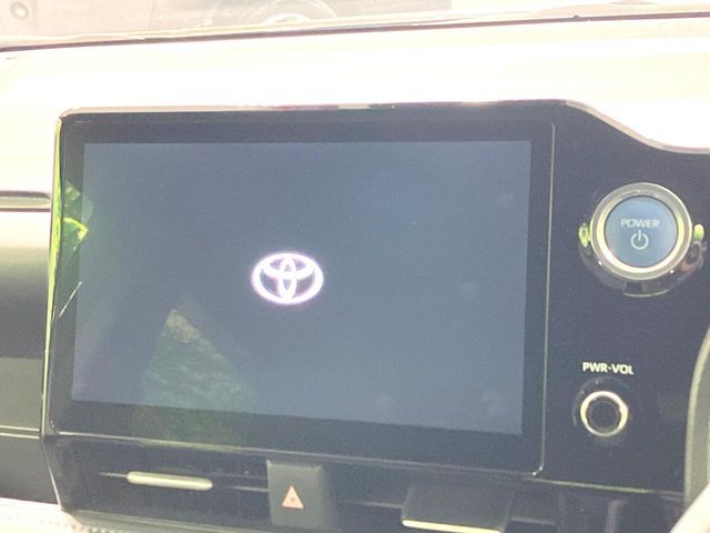 【10.5インチ　ディスプレイオーディオ】大画面のディスプレイはAppleCarPlayやAndroidAutoが利用可能。大きな画面でスマホナビアプリ等が利用いただけます♪