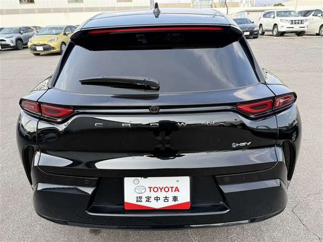 主な装備は、トヨタセーフティセンス、カーナビ、パノラミックビューモニター、シートヒーター、ETC、ワンオーナー車、寒冷地仕様となっております。