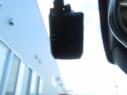 事故の際は第三者の目で客観的な証拠が残るドライブレコーダー付です！