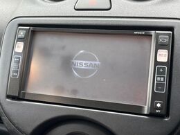 【純正ナビ】人気の純正ナビを装備。オーディオ機能も充実しており、Bluetooth接続すればお持ちのスマホやMP3プレイヤーの音楽を再生可能！毎日の運転がさらに楽しくなります！！