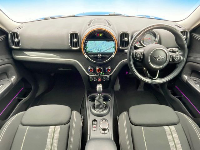 輸入車グループ総在庫数約2，000台！全国の系列店からメーカー・車種問わずご紹介出来るので、あなたにピッタリのお車が見つかるはずです♪まずはお問い合わせ下さい☆