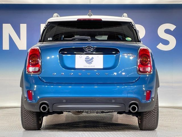 ●ご覧の通り、綺麗な状態を維持しているお車ですが、小さなキズの状況や、他の箇所のお写真もお送りできます。お気軽に店舗へお問合せくださいませ♪ご遠方の方でも安心してご検討いただけるよう、お客様のご希望に