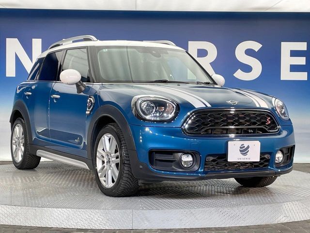 ●当店では第三者機関による鑑定を導入し修復歴車を排除。鑑定書が発行されますのでぱっと見ただけでは分からない箇所まで納得した上でご検討いただけます。※入庫から日が浅く鑑定が間に合わない場合がございます。