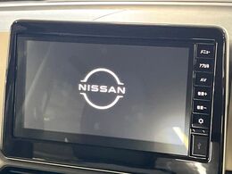【純正9型ナビ】人気の純正ナビを装備。オーディオ機能も充実しており、Bluetooth接続すればお持ちのスマホやMP3プレイヤーの音楽を再生可能！毎日の運転がさらに楽しくなります！！