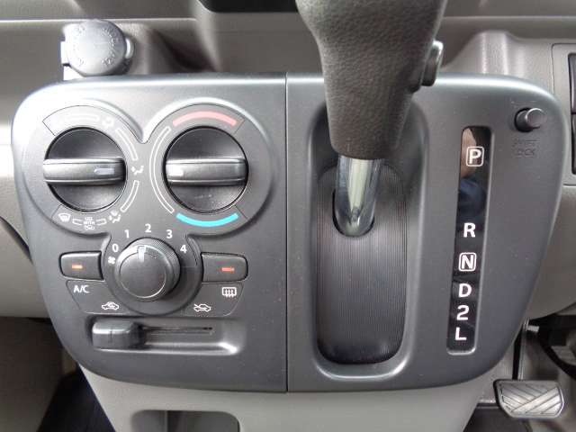 お客様から直接買取させていただいた新鮮なお車です。お勧めのお車です。