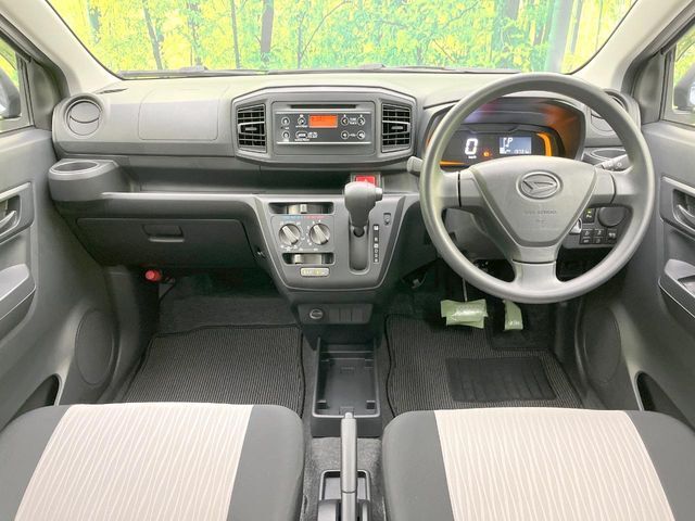 グループ総在庫数約30，000台！！全国の系列店からメーカー・車種問わずご紹介出来るので、あなたにピッタリのお車が見つかるはずです♪まずはお問い合わせ下さい☆