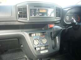 当社の在庫は仕入れにこだわりを持ってます！ミニバンは両側電動スライドドア、7人乗り、後席モニター、セダンではサンルーフ、革シート、ハーフレザーシート、その他でもETC、バックカメラ、ナビなどを各車装備