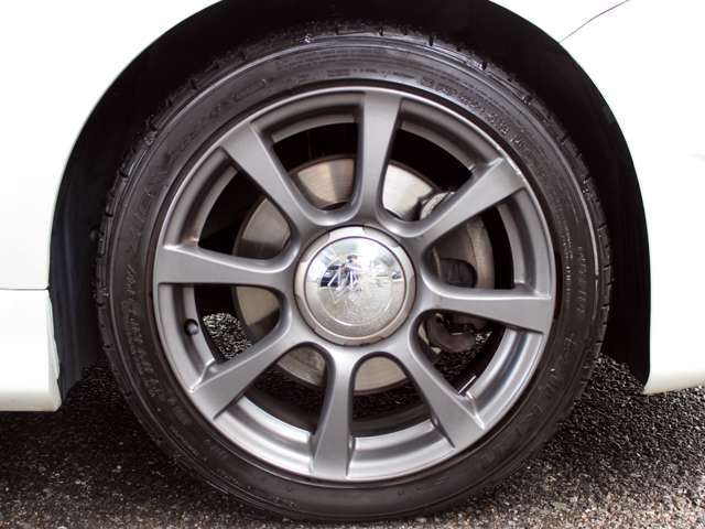 PIRELLI・NEXENタイヤ正規販売代理店の為、ご納車時にサンク価格でのタイヤ交換も承ります。ご不明な点やご質問事項などございましたらお気軽にご相談ください。