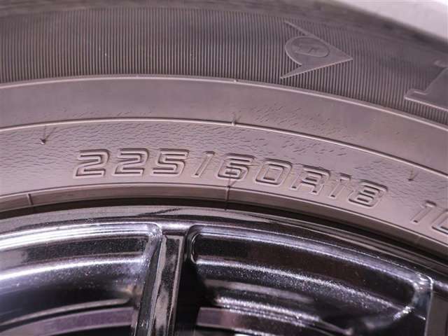 225/60R18　   タイヤサイズです。　タイヤのご相談も石川トヨペットカローラにお任せください