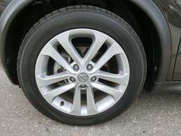 純正アルミホイール付き