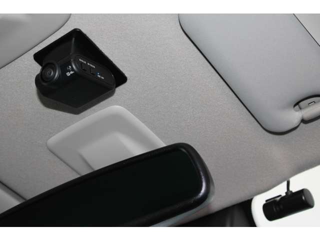 万が一の事故でも、その瞬間の映像を記録しています