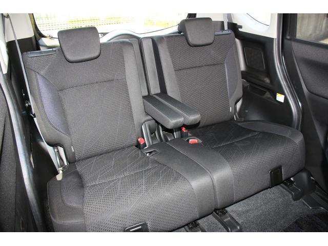 弊社には中古車の目利きのプロ「スズキ認定検査員」が多数在籍