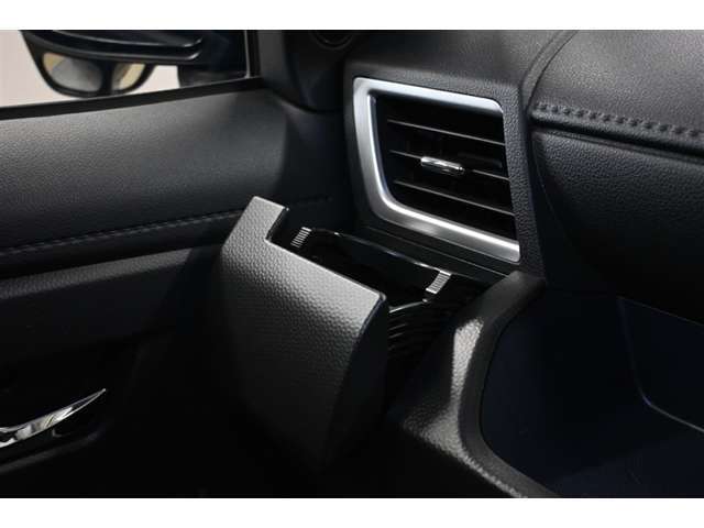 ドリンクホルダー装備！ 美味しい飲み物 飲みながら 快適なドライブいかがですか♪