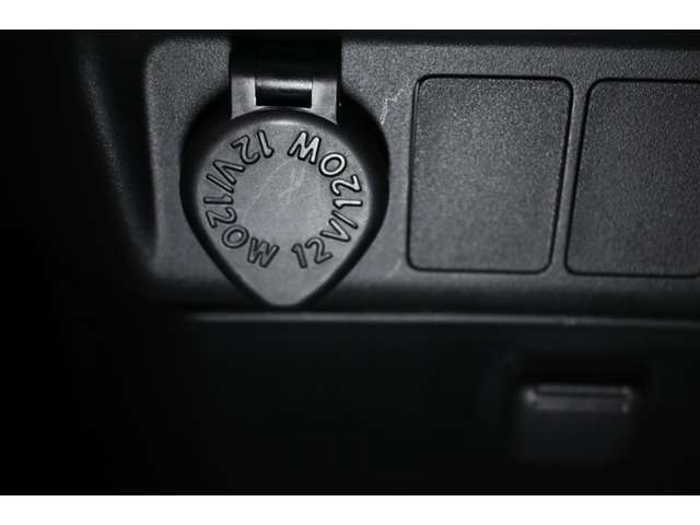 アクセサリーDC12Vソケット装備！