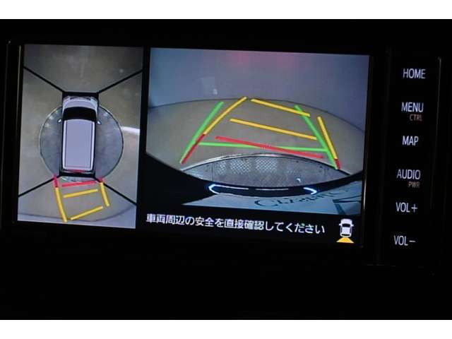 パノラマモニターでクルマの周囲の確認が出来て安心です。