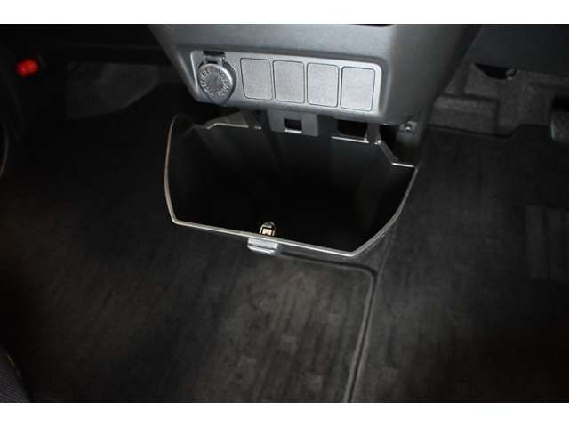 収納場所が豊富で室内もスッキリ！