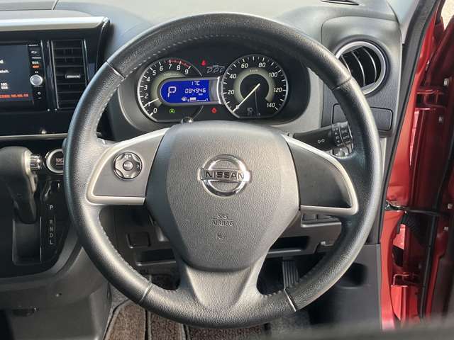 お電話、メールが苦手な方やお急ぎの方、かんたん便利で早いLINEでのお問い合わせはいかがですか？営業時間内であればリアルタイムでご対応いたします！