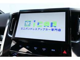 【純正10型SDナビ】多彩なメディアと最新のデバイスに対応した充実のオーディオです♪大型ディスプレイでデザインはもちろん視認性も操作性も良好で楽しいドライブをお手伝い致します！！