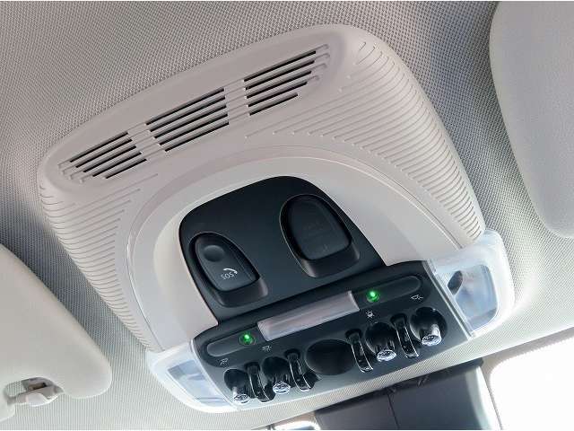 ◆ローンリース等ファイナンス商品、自動車保険、BMW、Miniカード、コーティング、板金塗装、ドライブレコーダーなど社外品の取扱もございます。お車に関することは全てバルコムにお任せ下さい◆