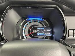 【スピードメーター】メーターがシンプルで見やすく運転しやすいですね！