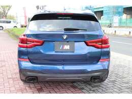 認証工場を完備し国家整備士が常時駐在しております。リフト2基、BMW専用テスター2機、汎用テスター1機を備えております。TEL 【06-6743-0011】 mail 【　info@spark-auto.com　】